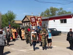 Старший лейтенант Никита Николенко спустя 77 лет вернулся на родную астраханскую землю - траурная процессия